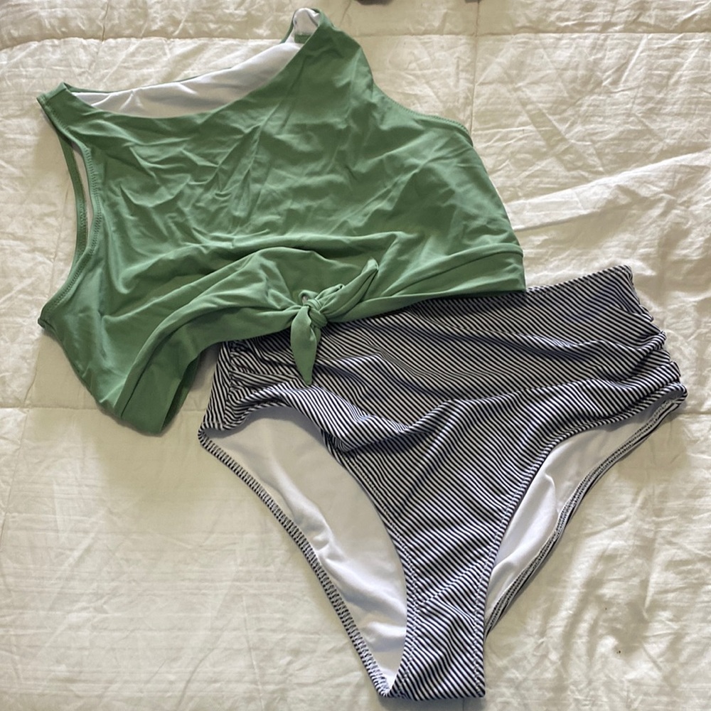 Swim suit